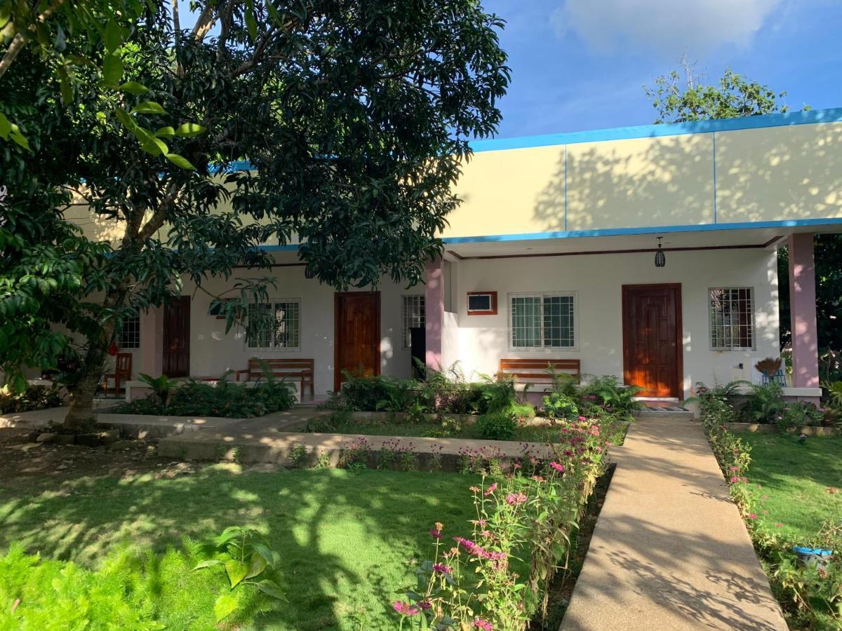 100sqm 2 bedroom, 1 bathroom Bangalô in Galas Dipolog Exterior foto